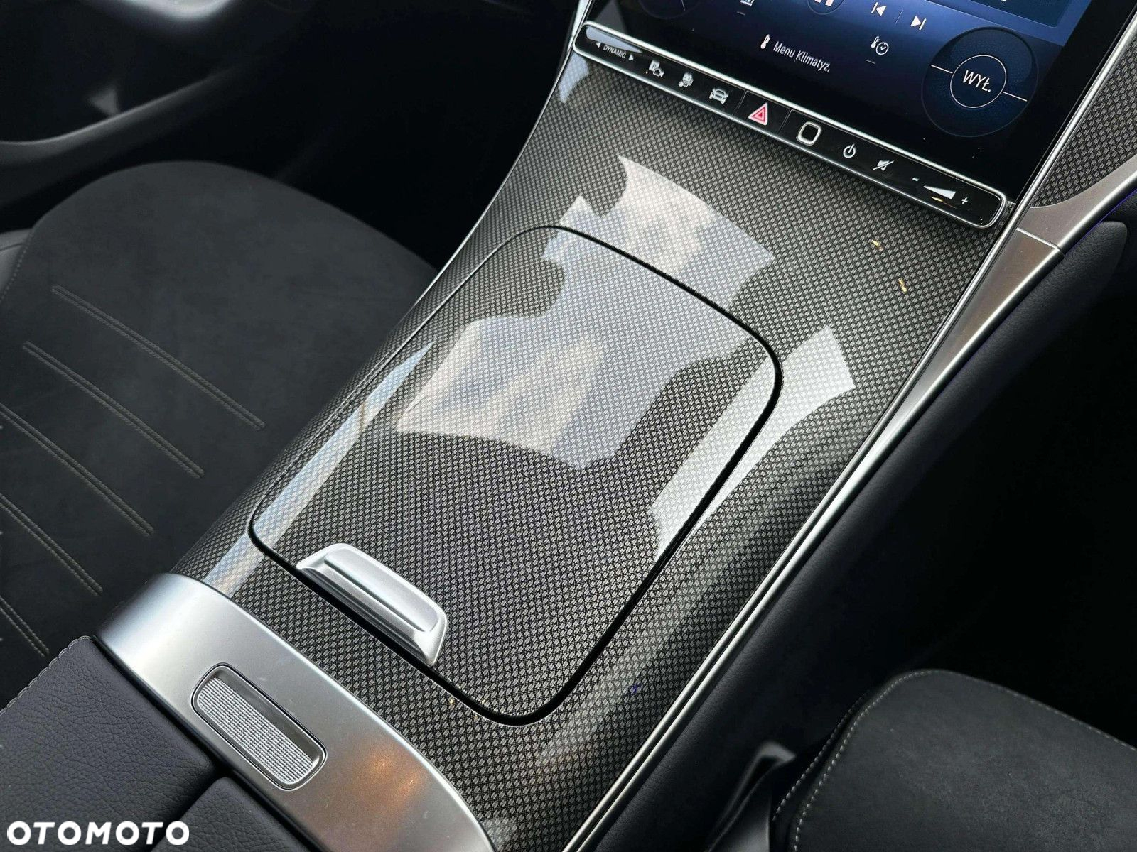 Mercedes-Benz GLC - 24