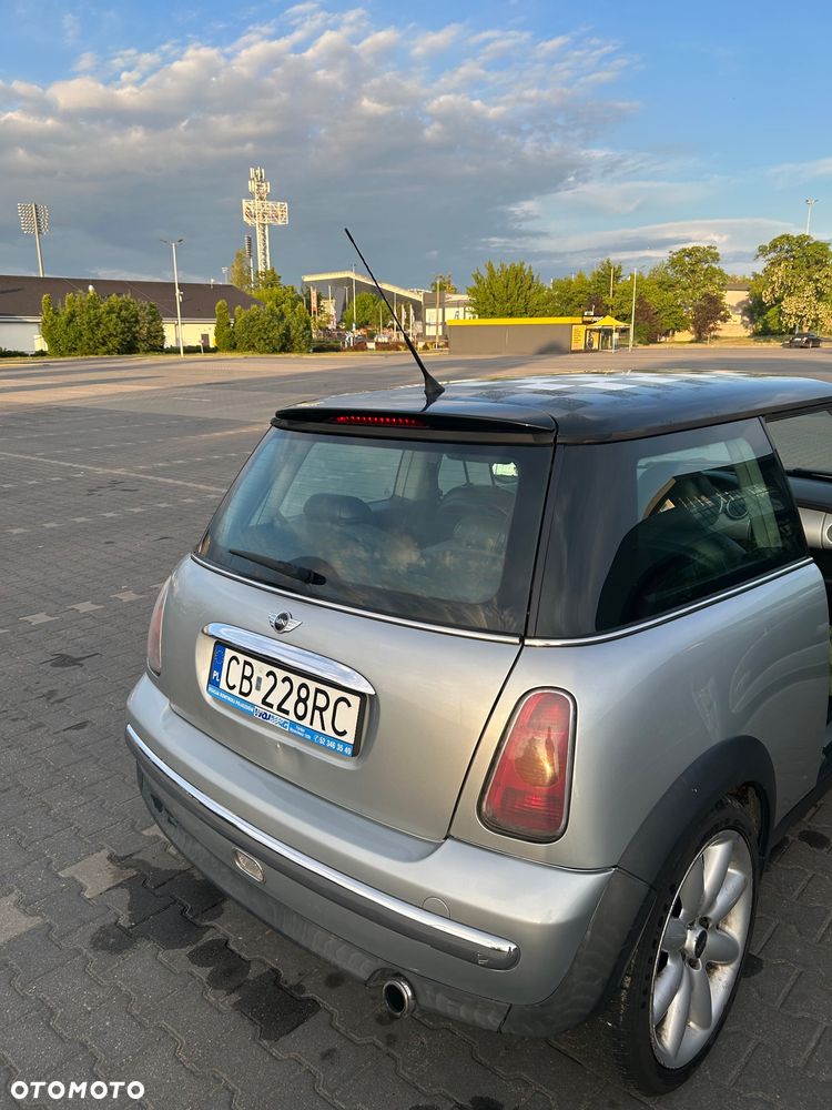 MINI Cooper Standard - 4