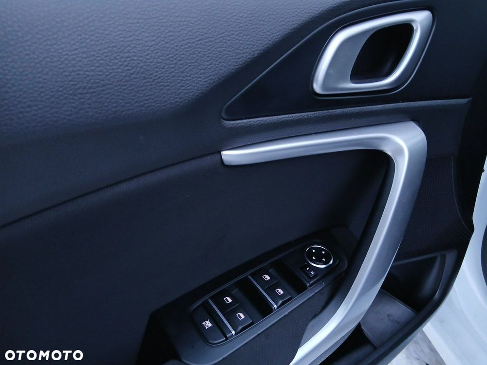 Kia Ceed 1.5 T-GDI M - 17