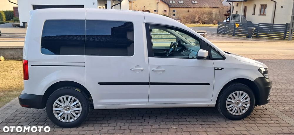 Volkswagen Caddy 2.0 TDI Comfortline DSG - 6