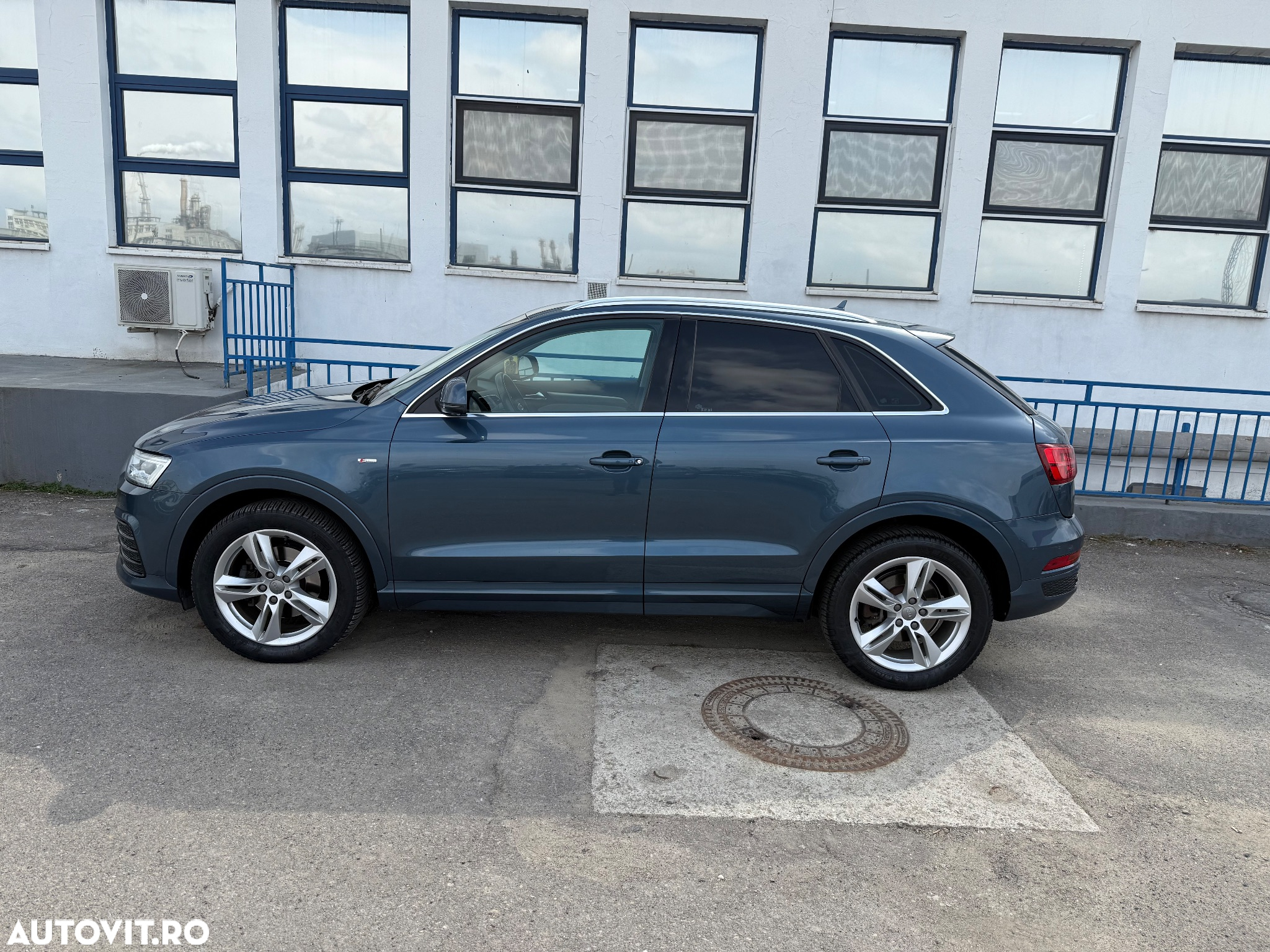 Audi Q3 2.0 TDI Quattro Stronic Design - 4