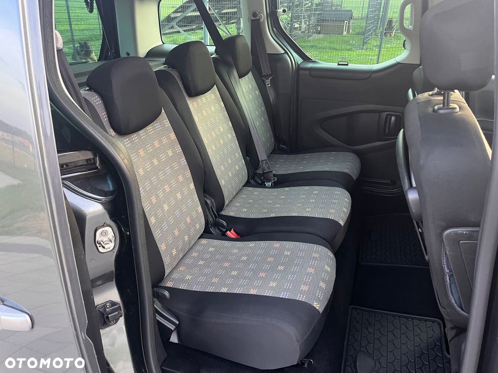 Citroën Berlingo Multispace PureTech 110 SELECTION - 23
