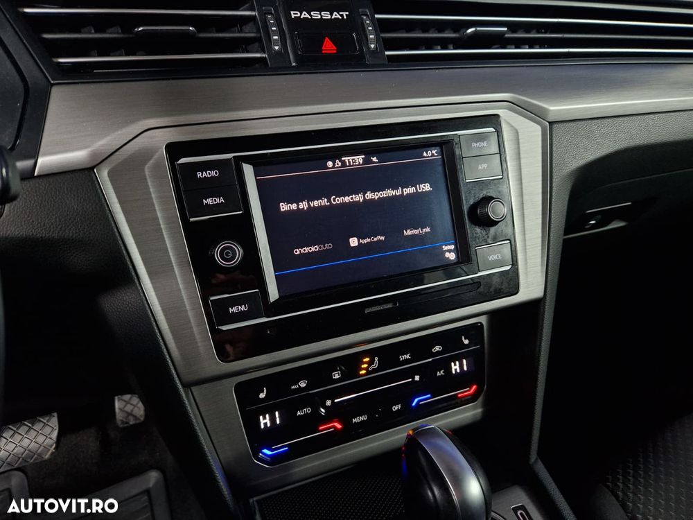 Volkswagen Passat 2.0 TDI DSG Trendline - 18