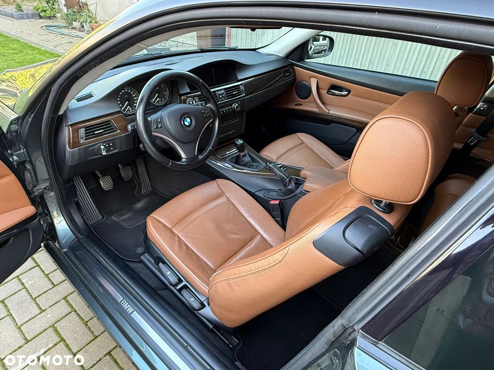 BMW Seria 3 320d - 5