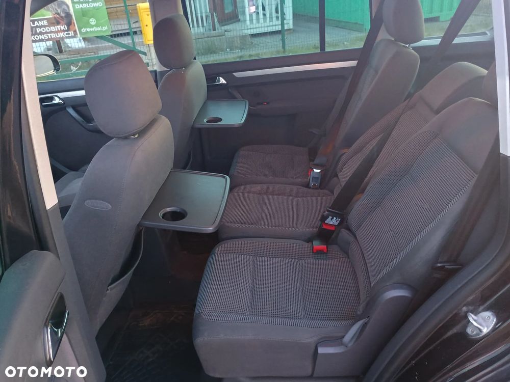 Volkswagen Touran 1.9 TDI Highline - 11