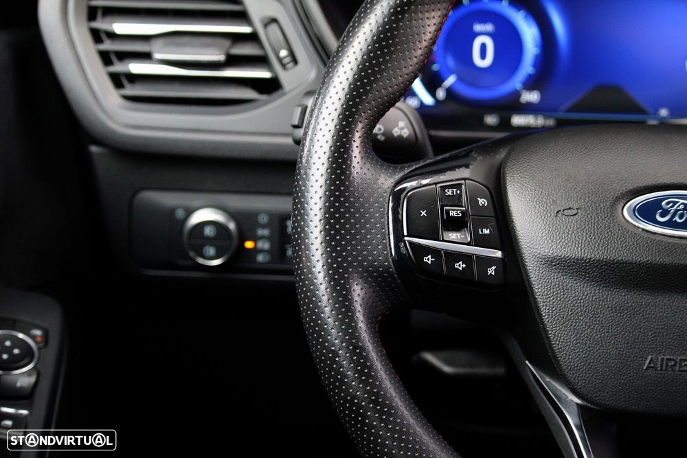 Ford Kuga 1.5 EcoBoost ST-Line - 23