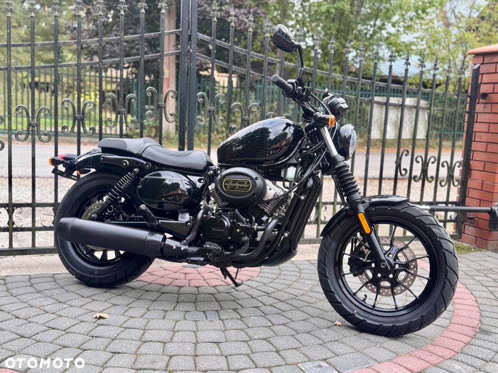 Hyosung GV - 2