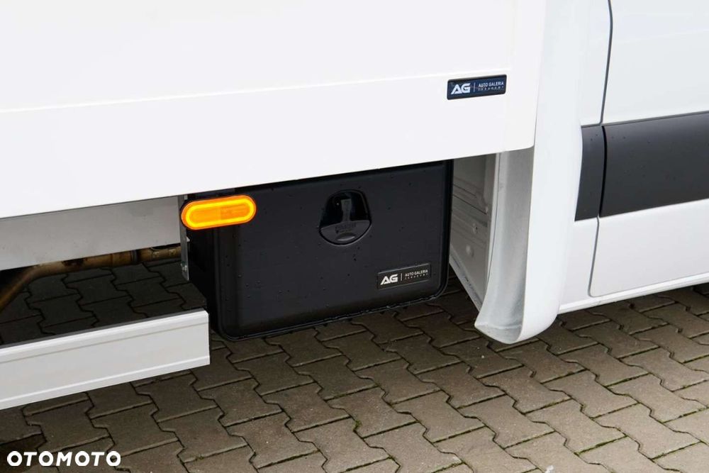 Mercedes-Benz Sprinter - 21
