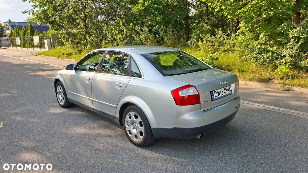 Audi A4 Limousine - 7
