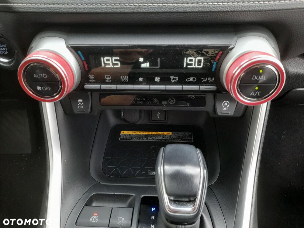Toyota RAV4 - 28