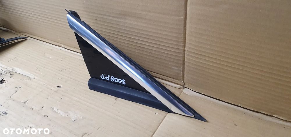 Osłona zaślepka trójkąt błotnika prawa prawy przód Peugeot 3008 9684243277 - 4