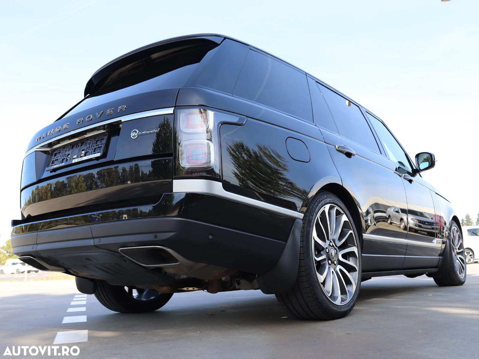 Land Rover Range Rover 3.0 l6 MHEV LWB SVAutobiography - 2