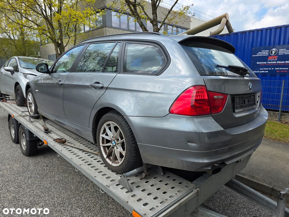 BMW Seria 3 318i Edition Exclusive - 4