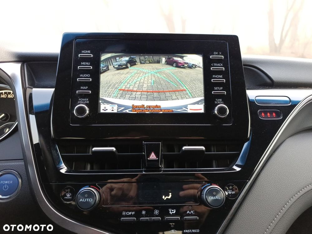 Toyota Camry 2.5 Hybrid Comfort CVT - 13