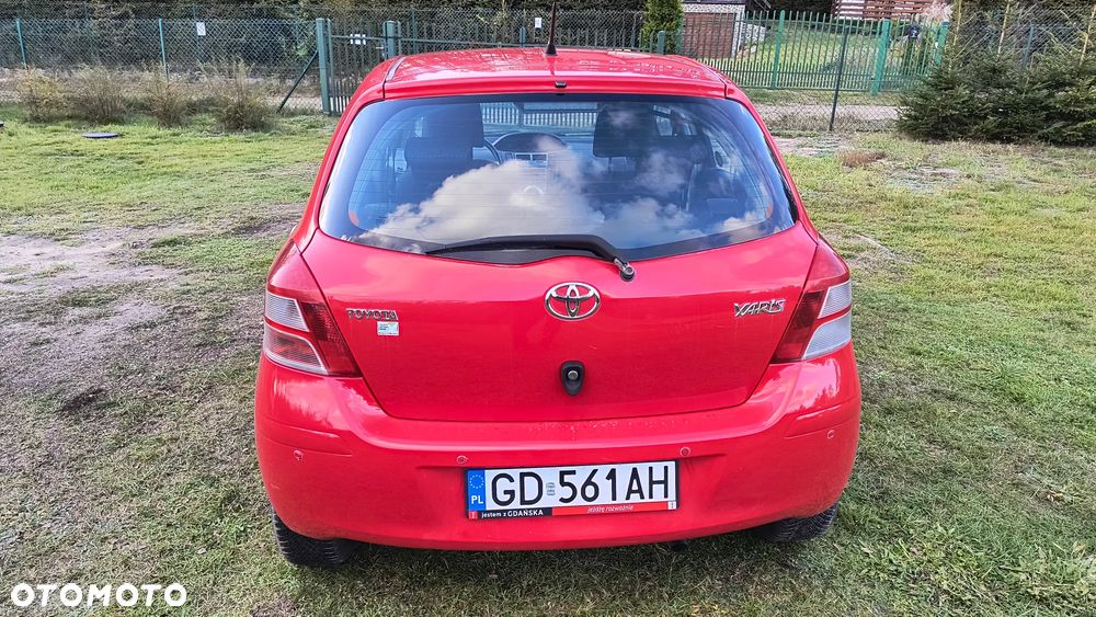 Toyota Yaris - 4