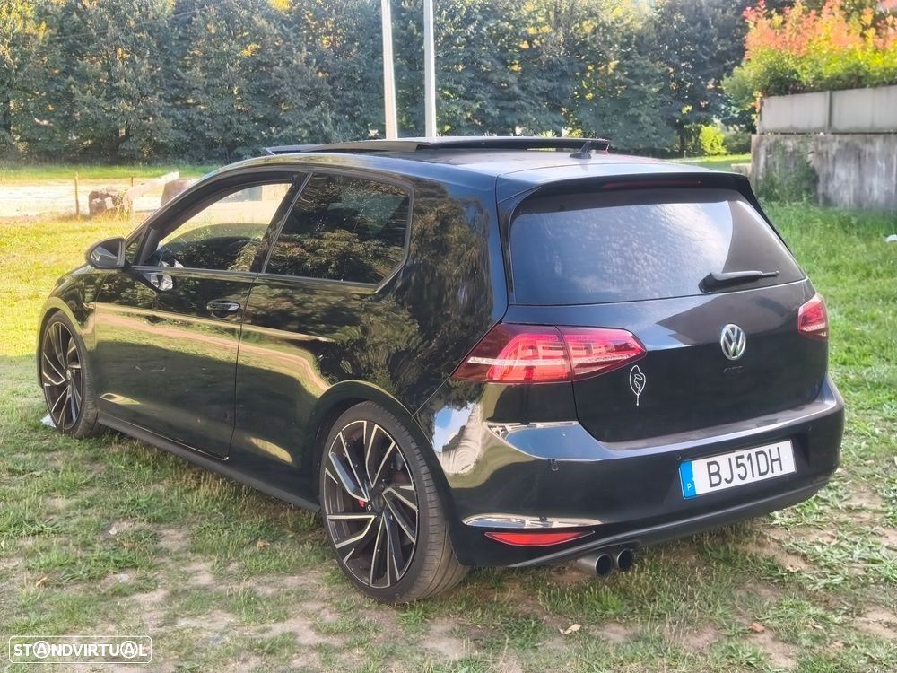 VW Golf 2.0 TDI GTD DSG - 3