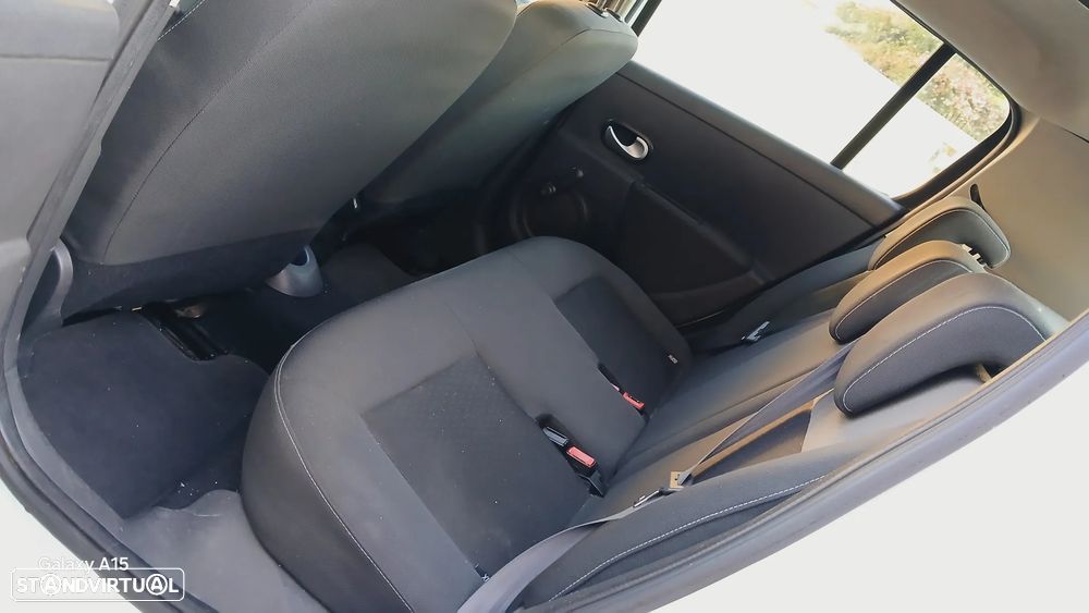Renault Clio 1.2 16V Dynamique Sport Edition - 3