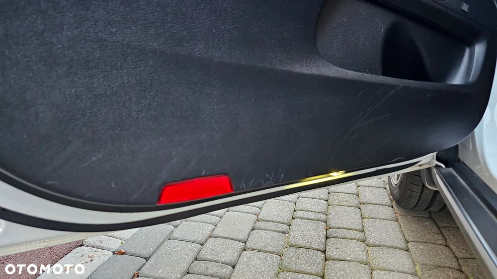 Kia XCeed 1.6 CRDi mHEV L Business Line DCT - 28