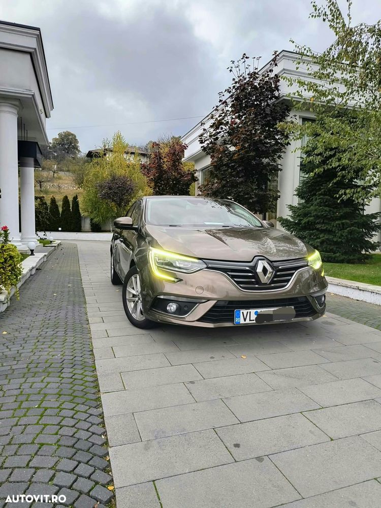 Renault Megane4 - 1