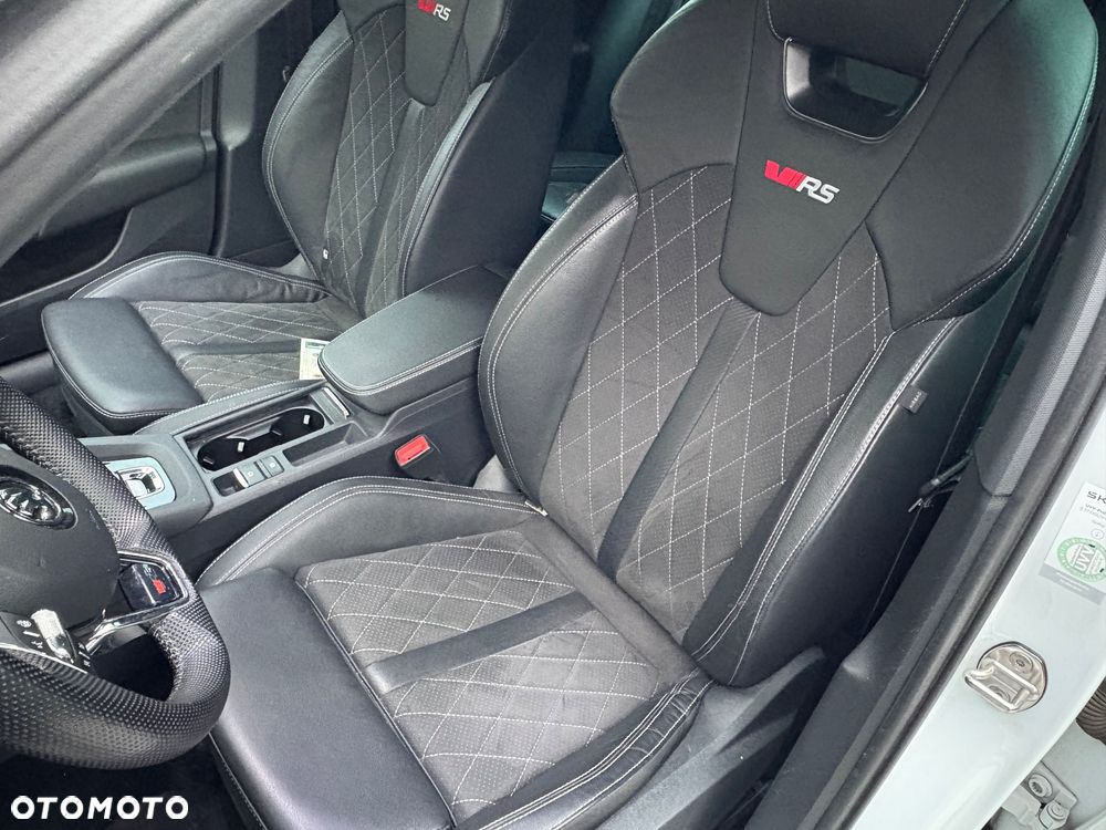 Skoda Octavia 2.0 TDI RS DSG - 11