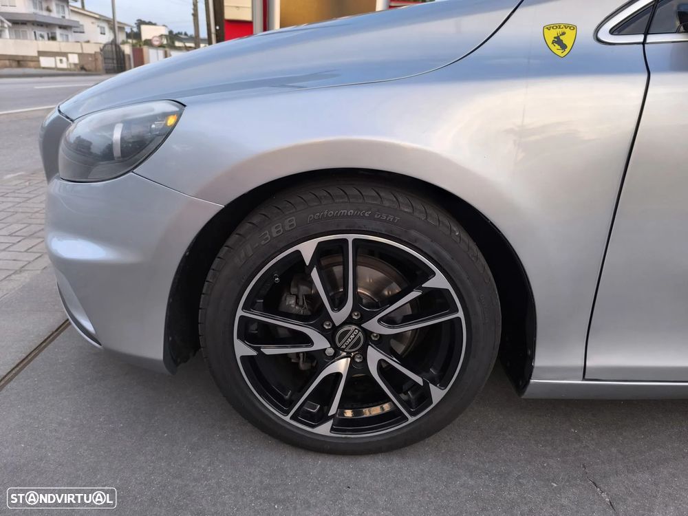 Volvo V40 1.6 D2 R-Design - 17