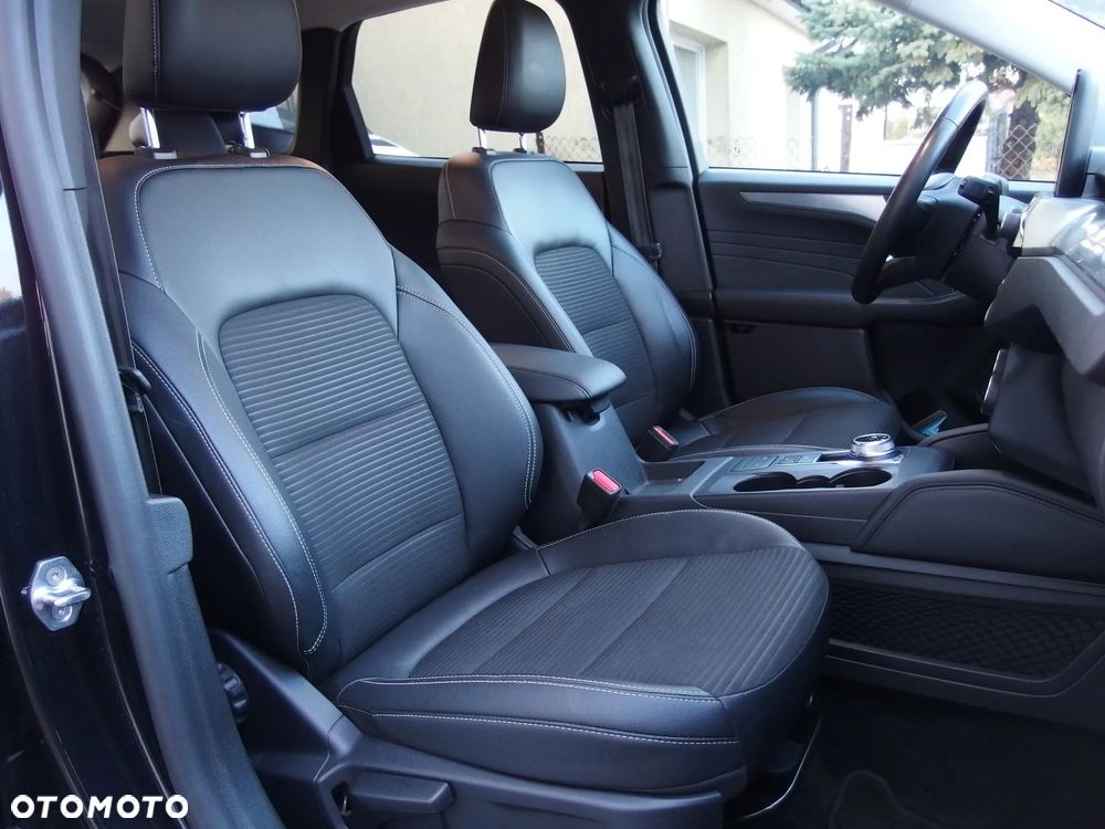 Ford Kuga 2.5 FHEV FWD Titanium X - 6