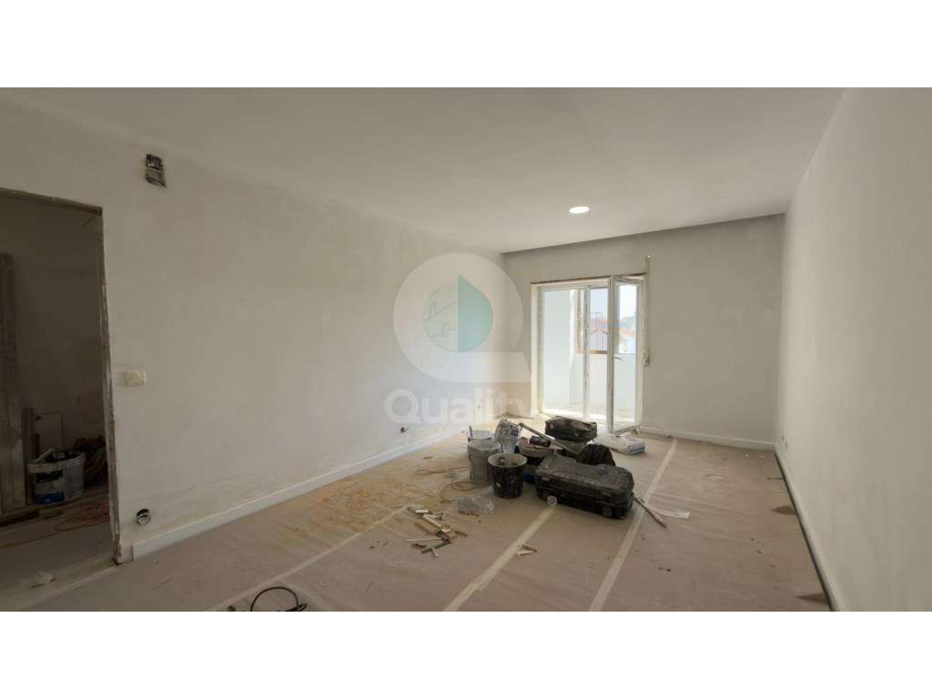 Apartamento T3 Remodelado no Vale da Amoreira - Grande imagem: 5/23