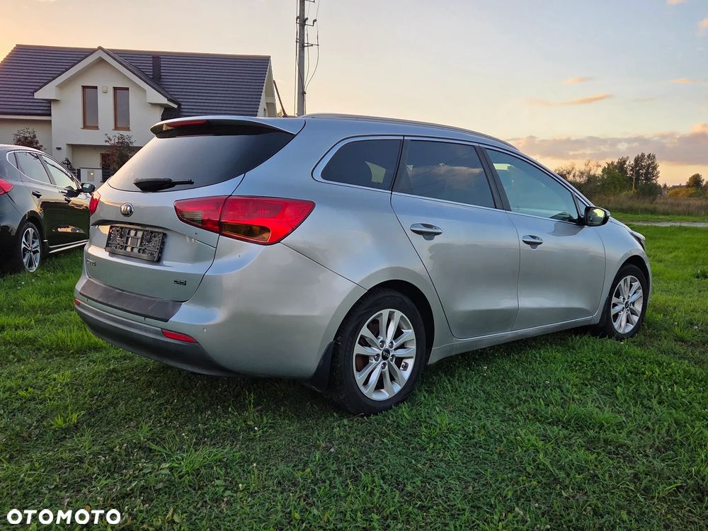 Kia Ceed 1.6 CRDi L Business Line DCT - 6