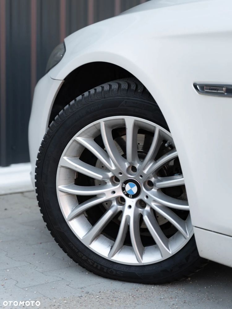 BMW Seria 5 520d xDrive Luxury Line - 7