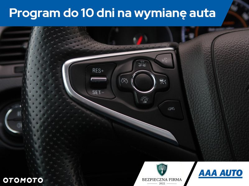 Opel Insignia - 19