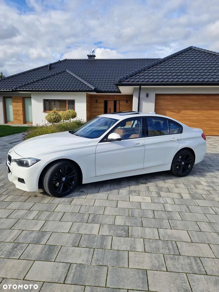 BMW Seria 3 320i xDrive Sport Line - 2