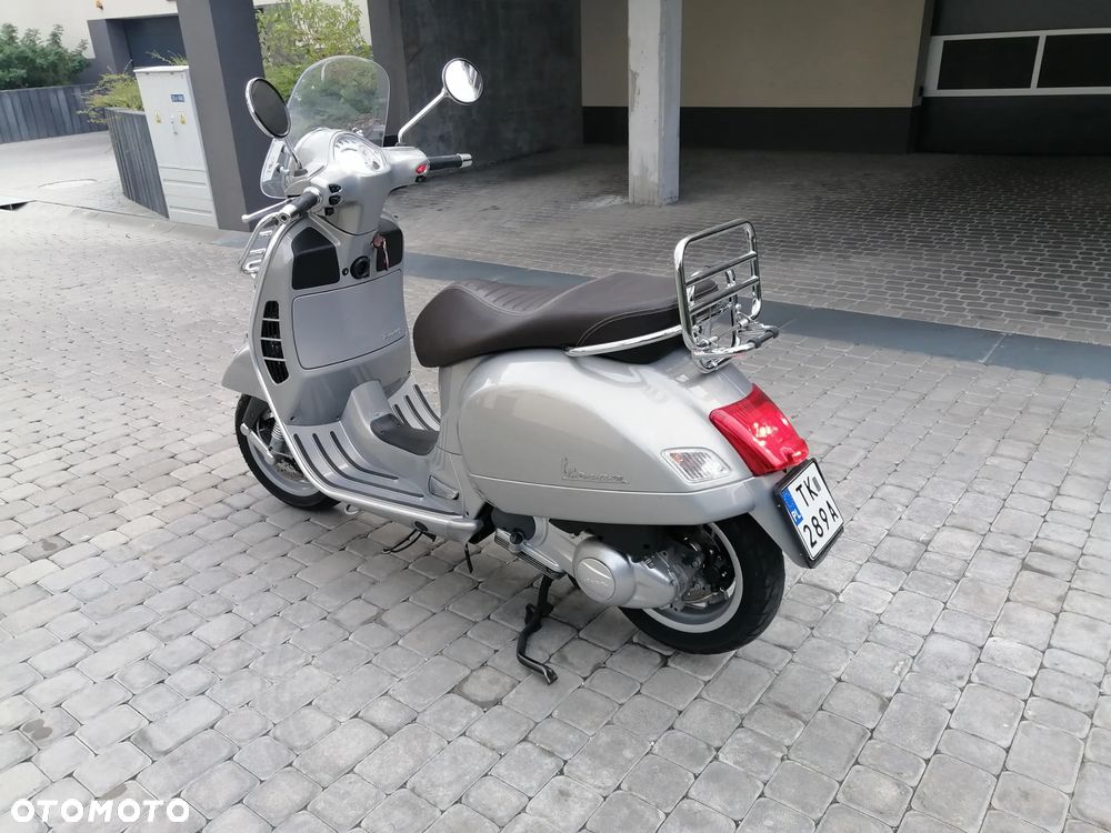 Vespa GTS - 3