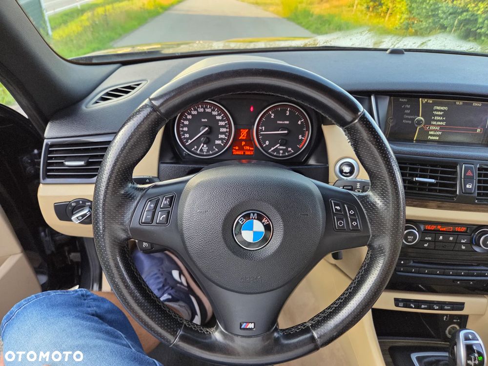 BMW X1 xDrive18d Sport Line - 23