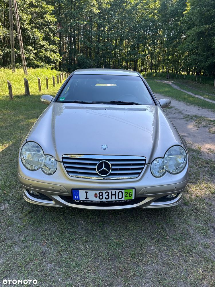 Mercedes-Benz Klasa C 180 Kompressor Sportcoupe - 4