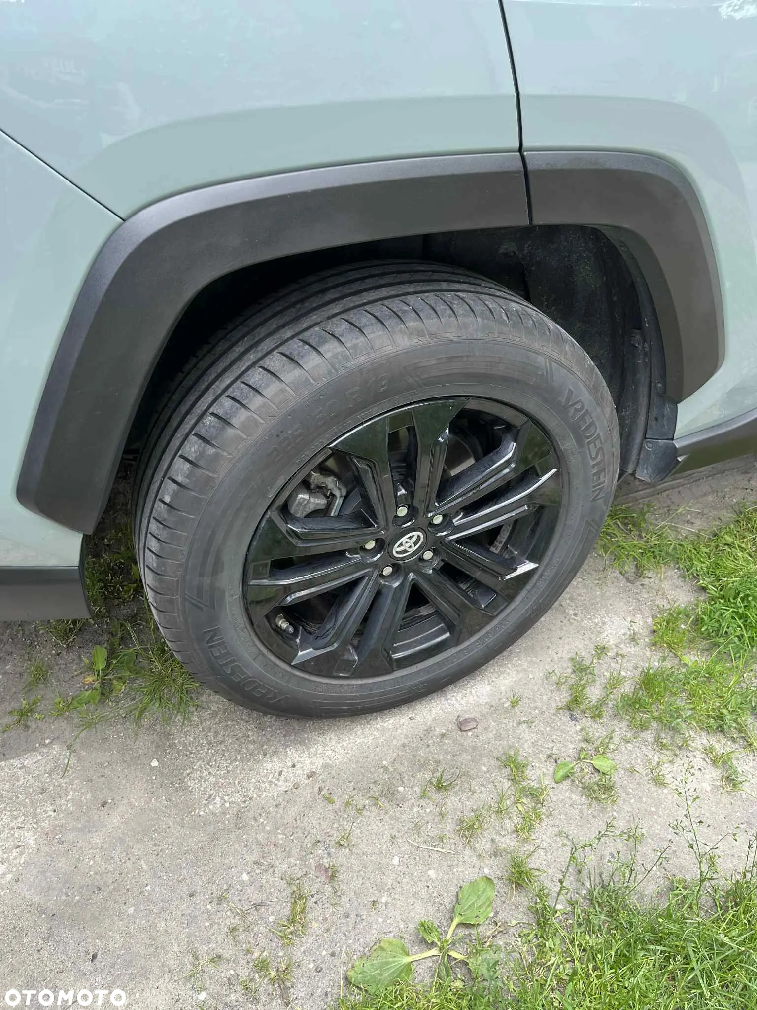 Toyota RAV4 - 6