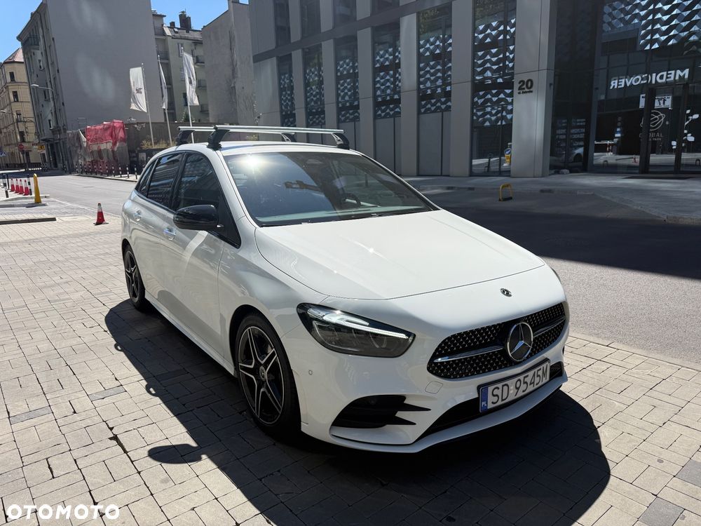 Mercedes-Benz Klasa B 200 d AMG Line 8G-DCT - 2