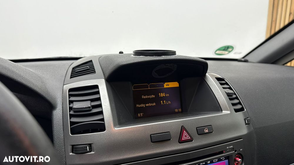 Opel Zafira 1.9 CDTI - 22