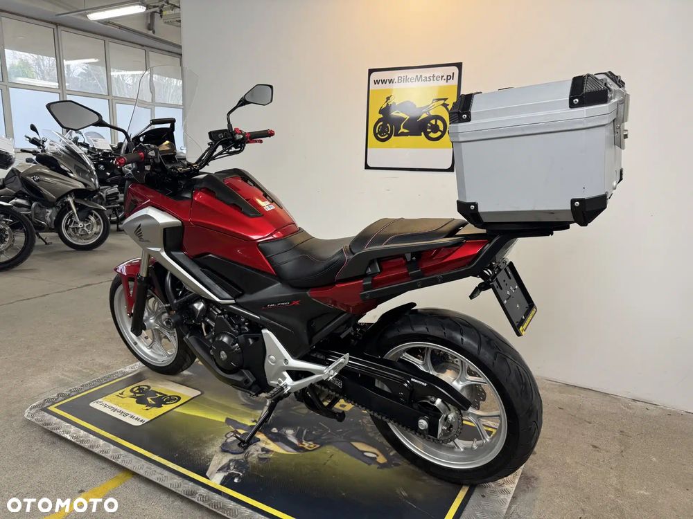 Honda NC - 6