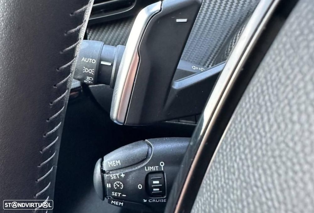 Peugeot 208 PureTech 100 EAT8 Active - 8