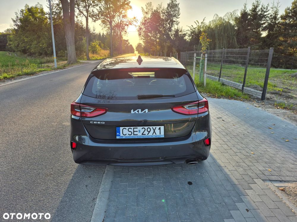 Kia Ceed - 8