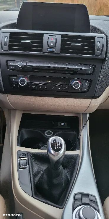 BMW Seria 1 118d Sport Line - 5