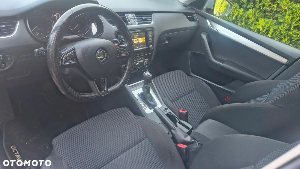 Skoda Octavia 2.0 TDI Ambition DSG - 6