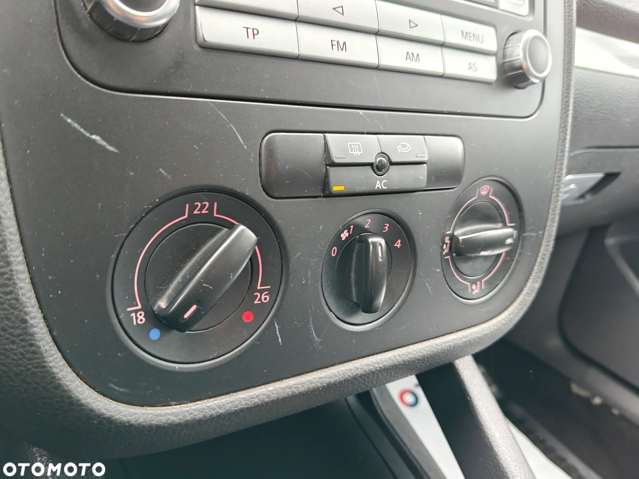 Volkswagen Golf 1.4 Comfortline - 25