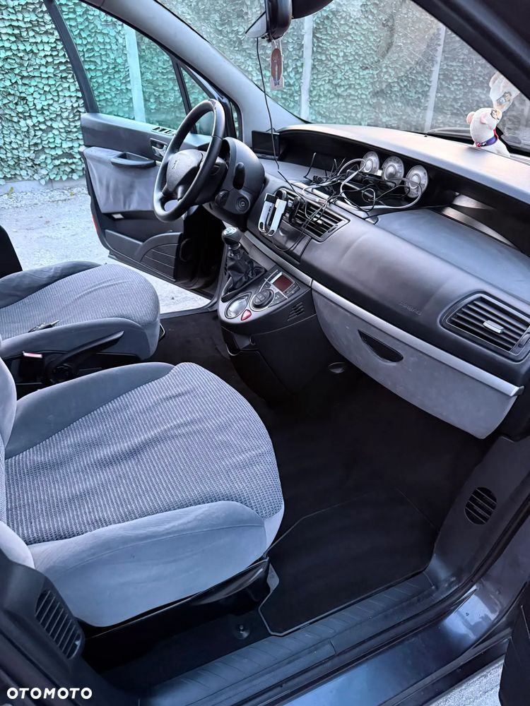 Peugeot 807 - 16