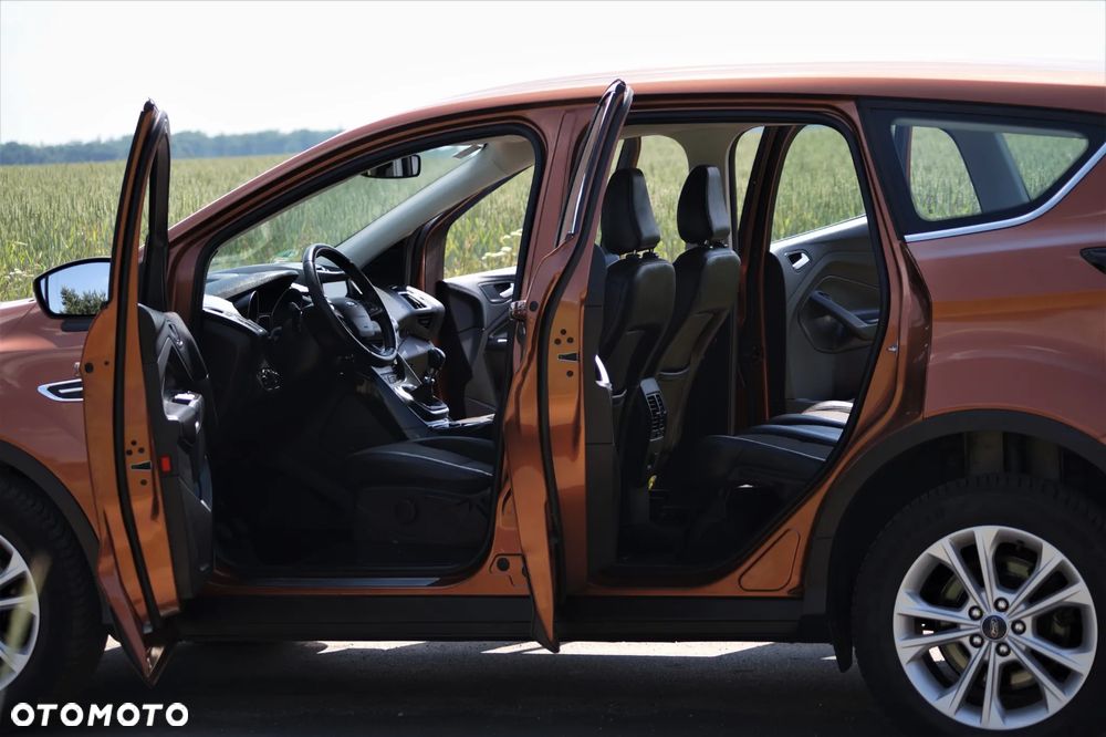 Ford Kuga - 34