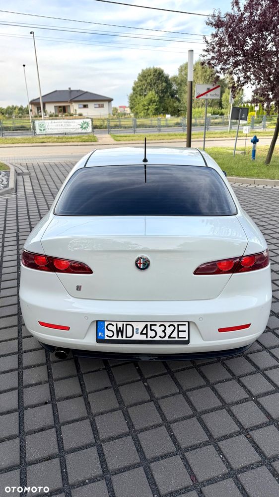 Alfa Romeo 159 1.9 JTDM 16V DPF ti - 11