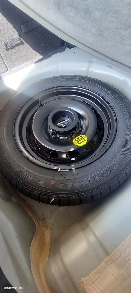 Ford Fiesta 1.0 T EcoBoost Titanium - 15