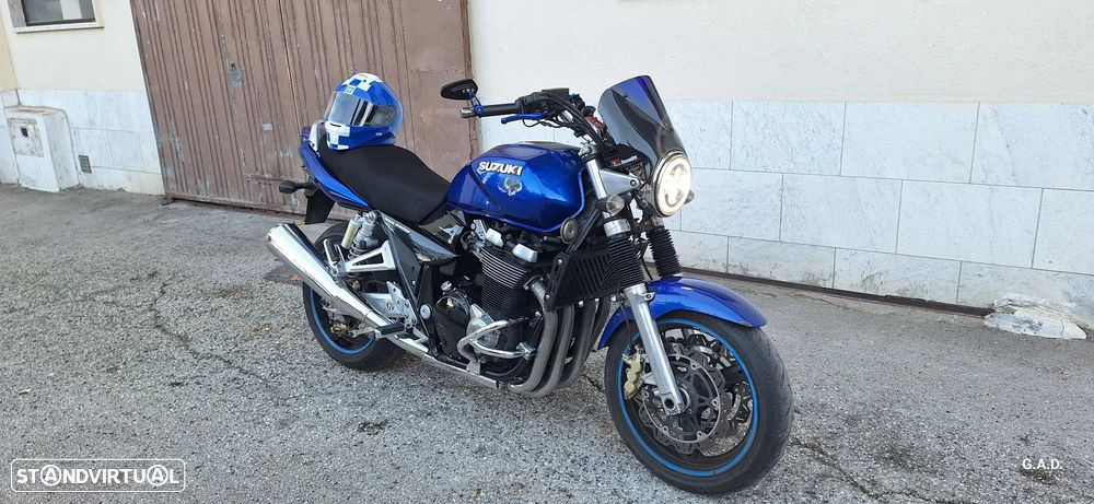 Suzuki GSX - 1