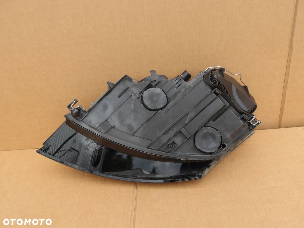 LAMPA ZWYKLA PRAWY PRZOD AUDI TT 8J0941004M - 13