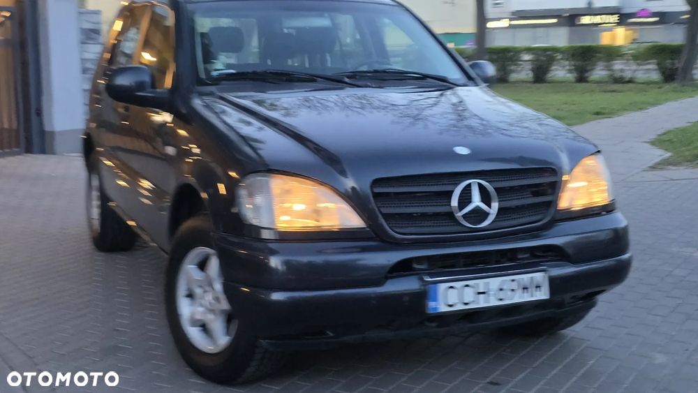 Mitsubishi Pajero - 37